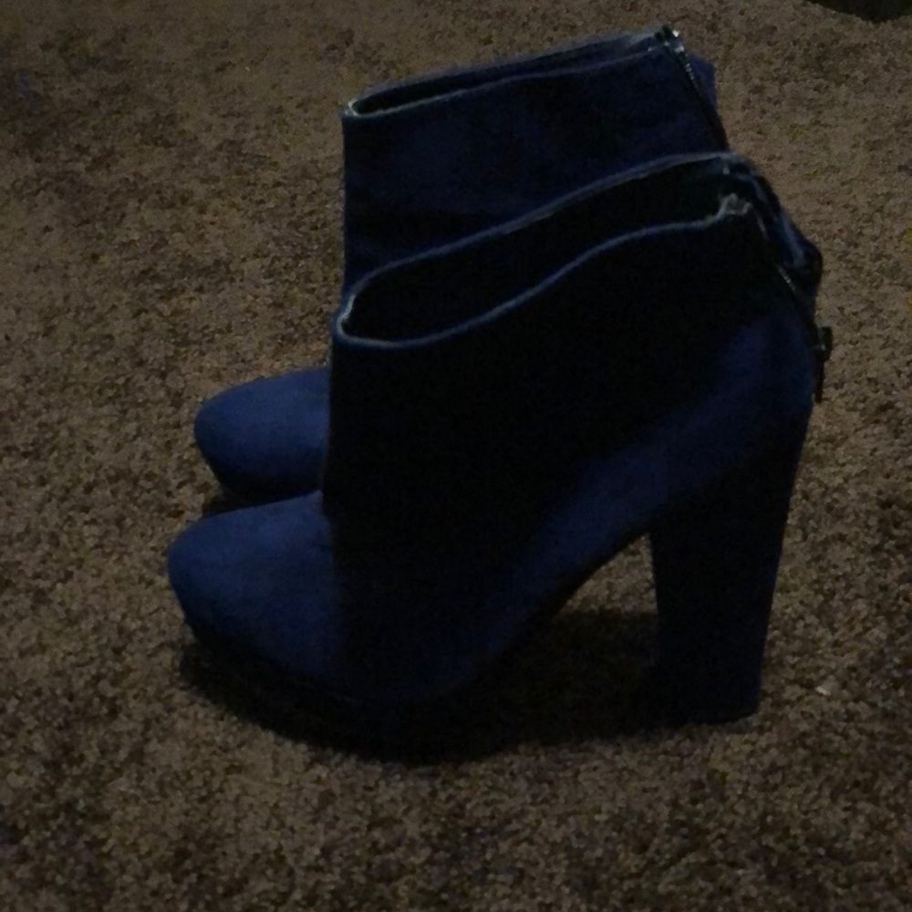High heels boots